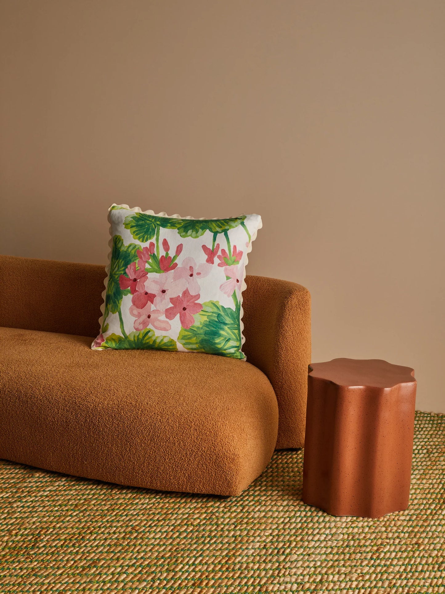Geranium Multi Cushion + Inner 60x60