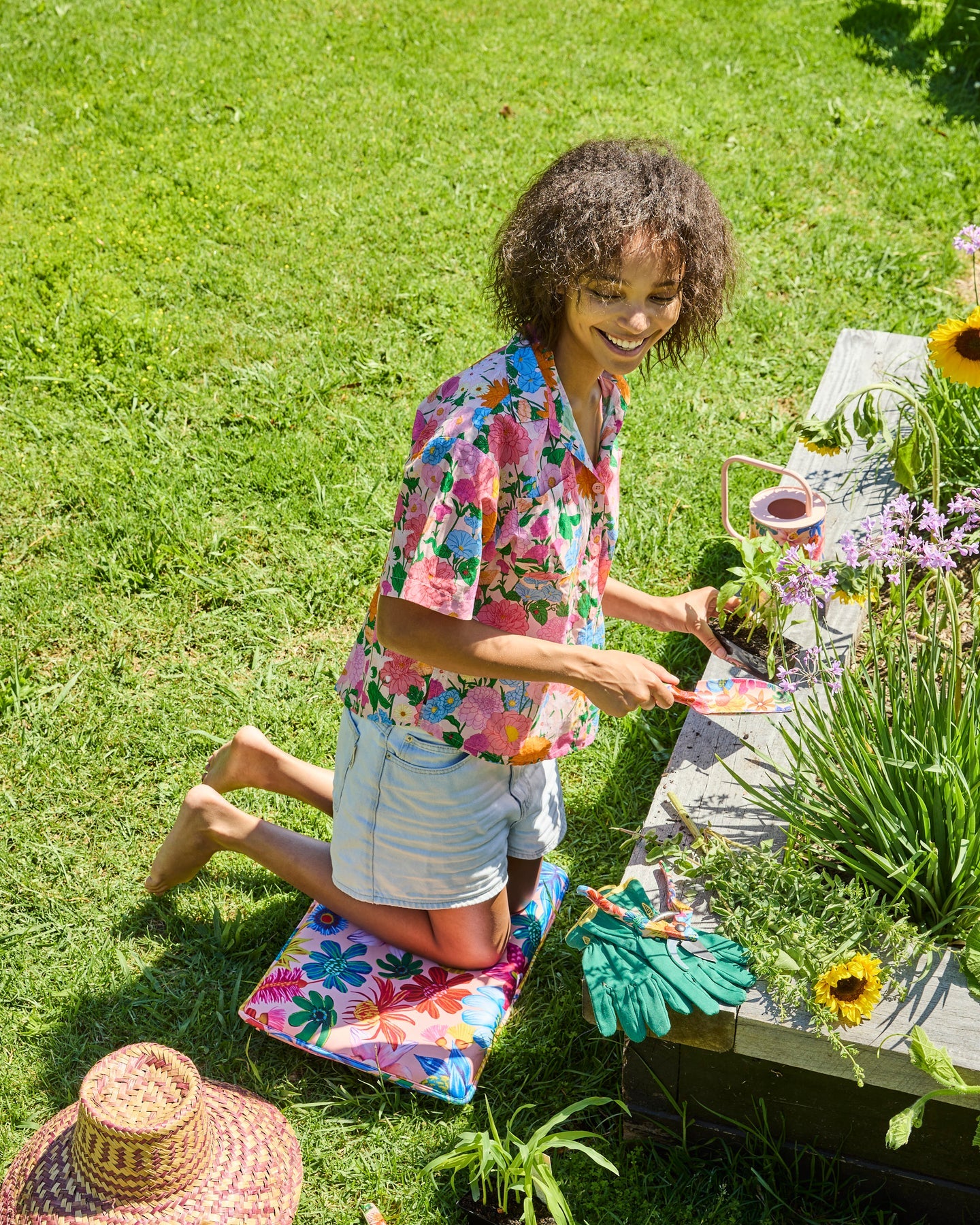Garden Kneeling Mat - Wild Flowers in Bloom