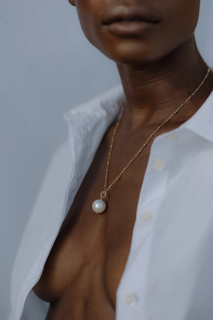 La Pearla Necklace