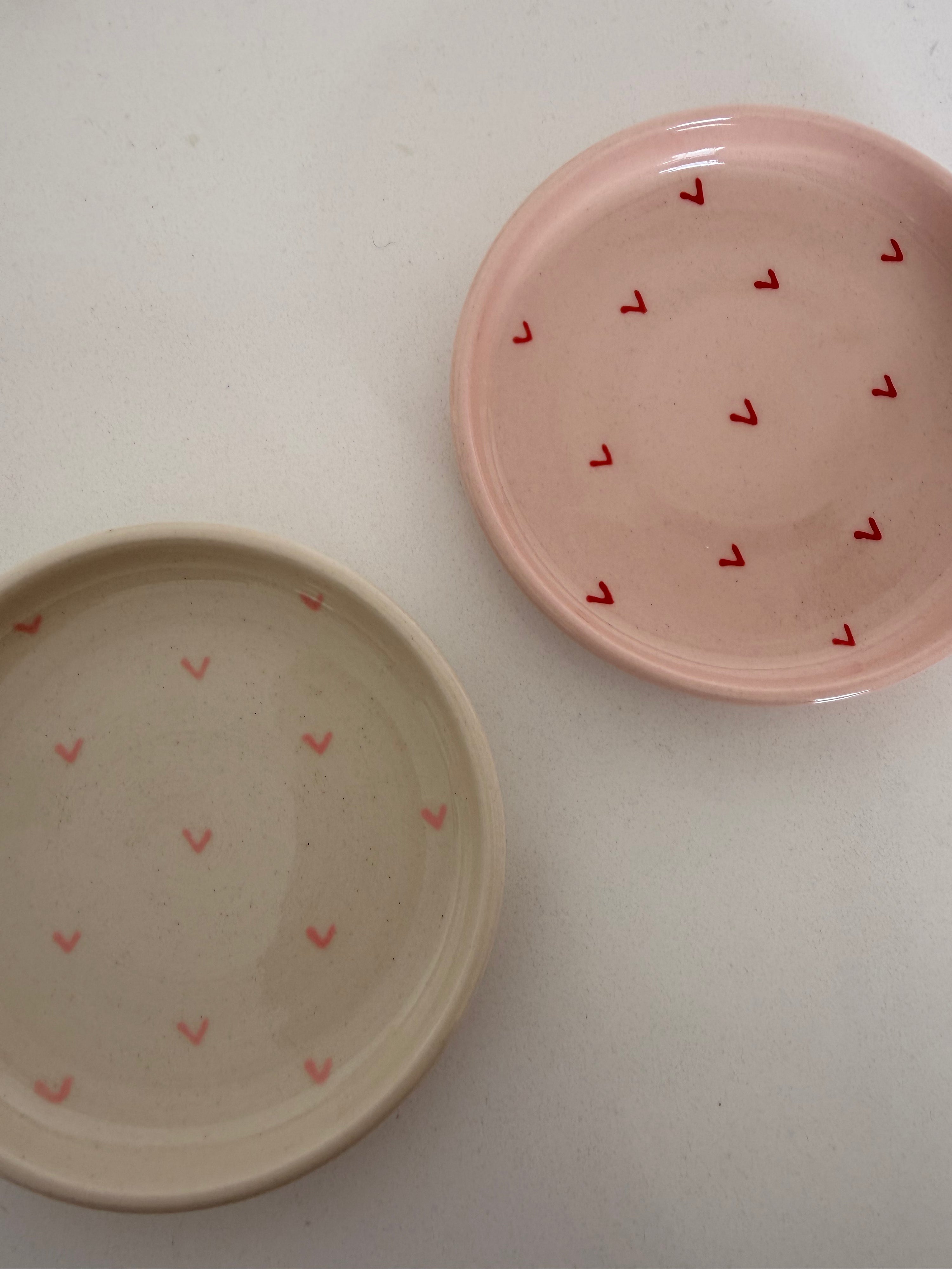 Trinket Dish - Cream with red hearts