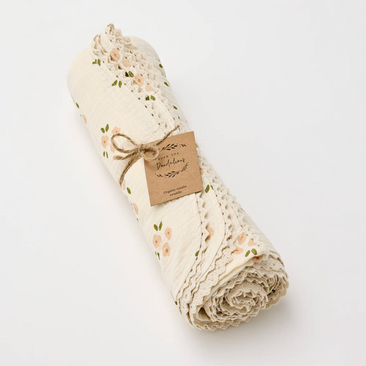 Swaddle Organic Muslin - Daisy with lace