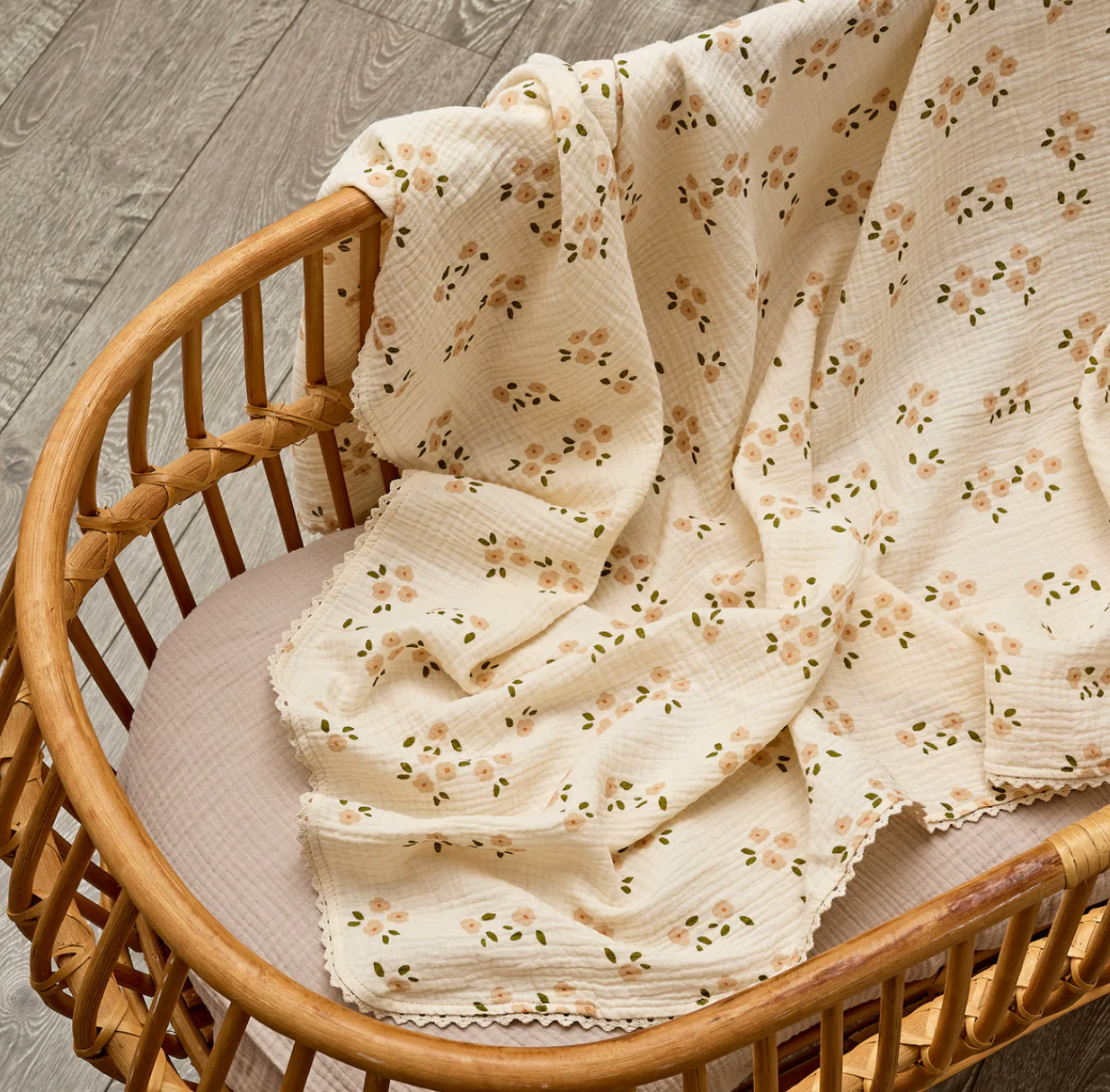 Swaddle Organic Muslin - Daisy with lace