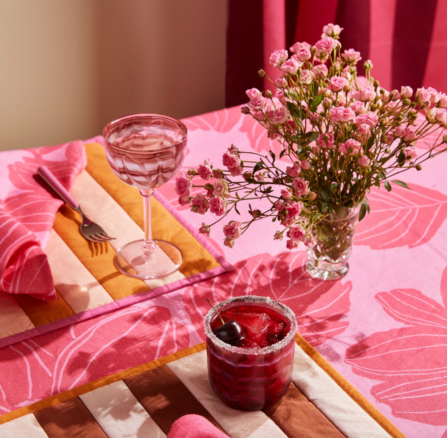 Margot Tablecloth - Pink