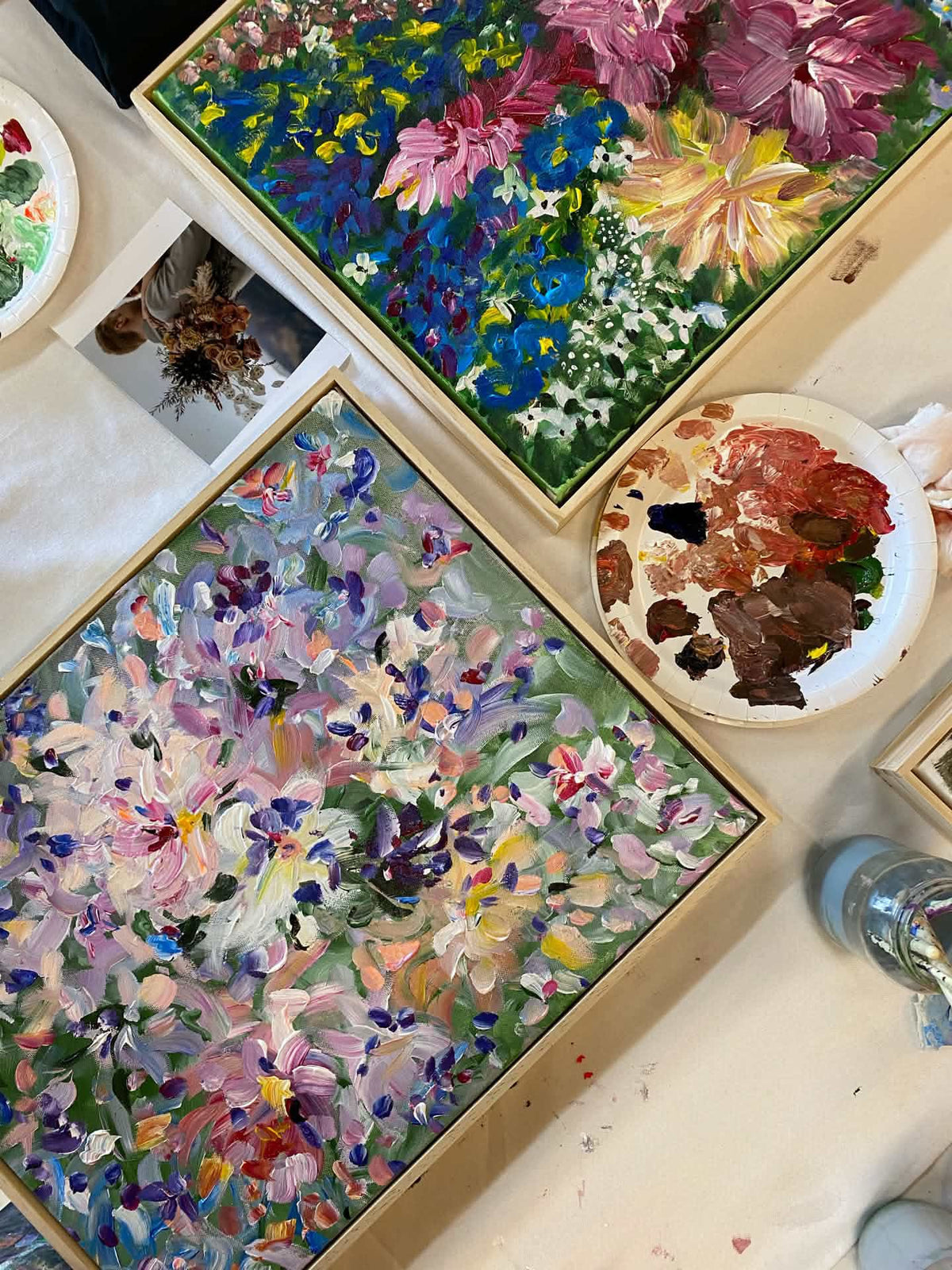 Hello Darling X Michelle Neale Canvas Floral Painting Workshop