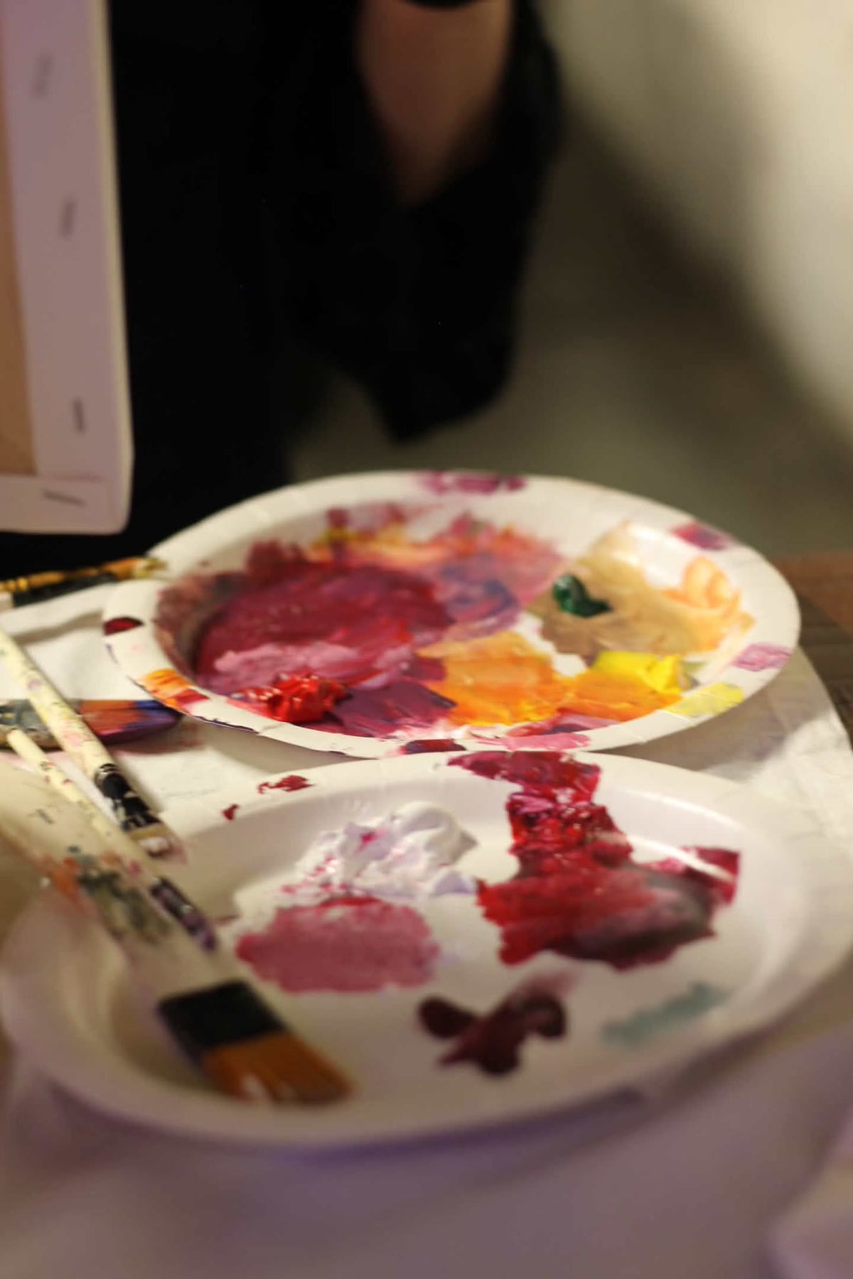 Hello Darling X Michelle Neale Canvas Floral Painting Workshop