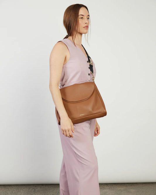Becks Crossbody - Tan