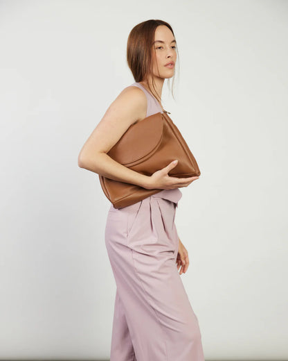 Becks Crossbody - Tan