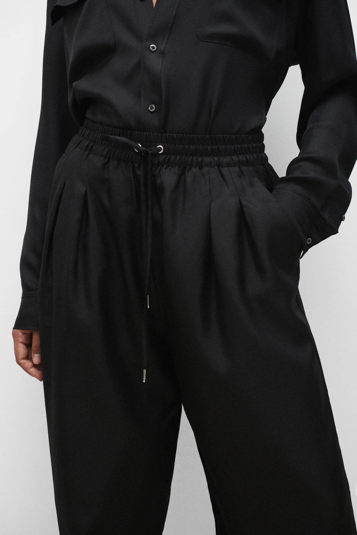 Twill Slouch Pant - Black