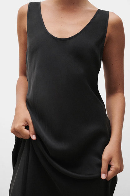 Scoop Neck Dress - Black